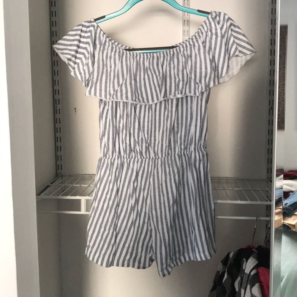 Romper - Picture 2 of 2